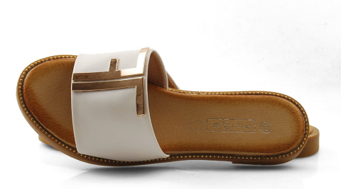 Filippo DK2103 białe klapki