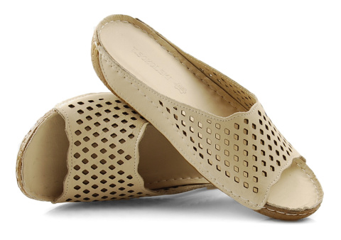 T.Sokolski MU417276N beżowe skórzane klapki T.Sokolski MU417276N beżowe skórzane klapki