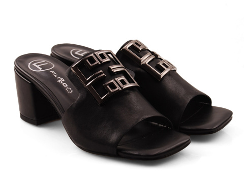 Filippo DK3731 czarne skórzane klapki