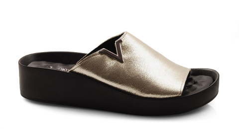 T.Sokolski L22-313 złote skórzane klapki T.Sokolski L22-313 złote skórzane klapki