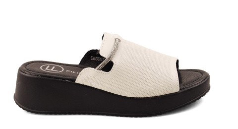 Filippo DK6067 białe skórzane klapki Filippo DK6067 białe skórzane klapki