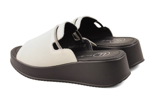 Filippo DK6067 białe skórzane klapki Filippo DK6067 białe skórzane klapki