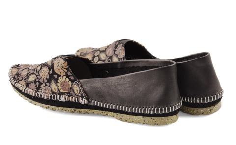 Maciejka T1929 czarne skórzane baleriny w kwiaty
