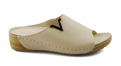 T.Sokolski L211 beżowe skórzane klapki