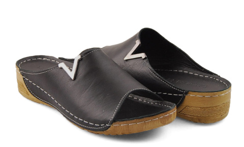 T.Sokolski L211 czarne skórzane klapki