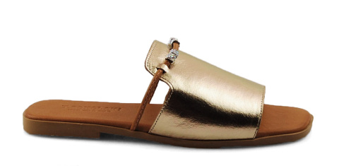 T.Sokolski L25-481 złote skórzane klapki